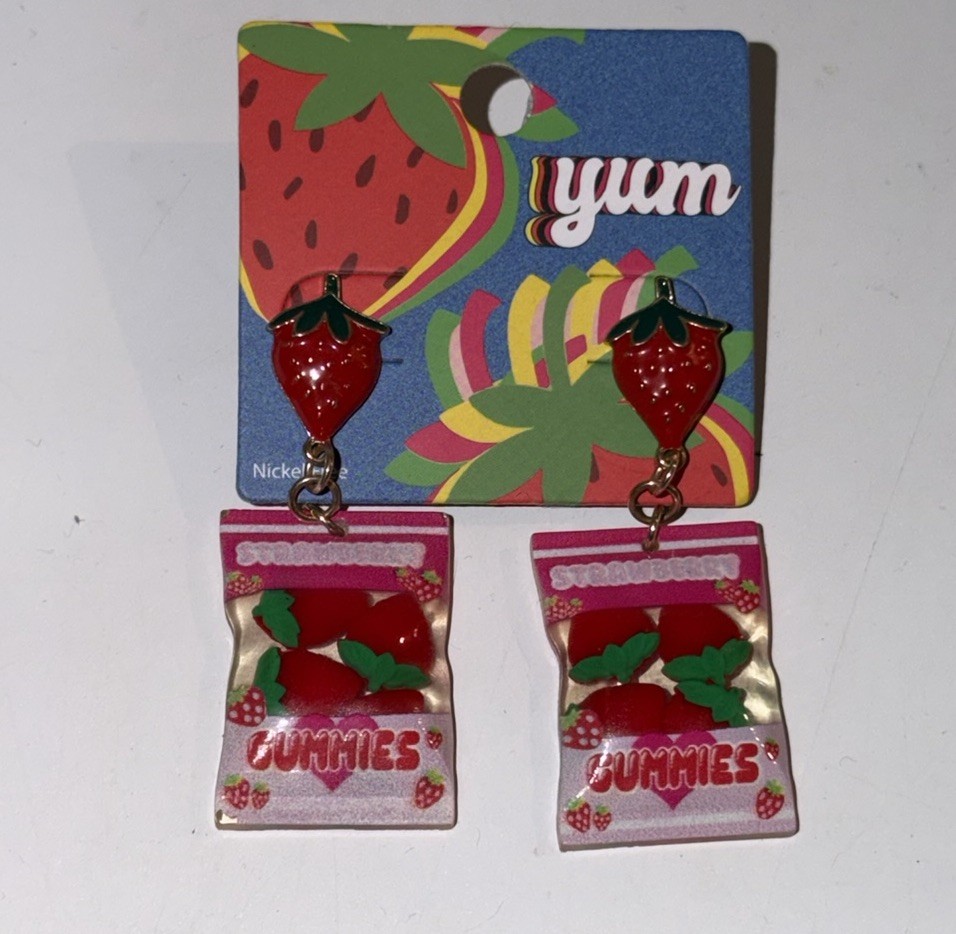 Hot Topic 3D Dangle Earrings Lot Doritos Sriracha Sauce & Strawberry Gummies