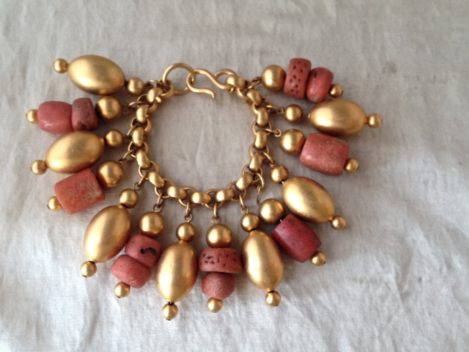 Vintage 1980 Robert Lee Morris Donna Karan Gold Plate Red African Glass Bracelet