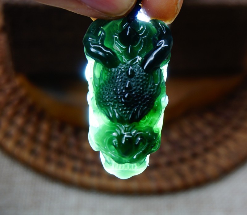 Certified Natural Grade A Blue Water Jade Jadeite dragon Headed Pendant 977