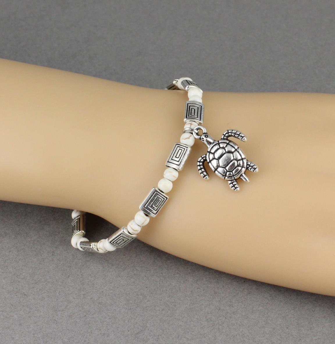 turtle charm bracelet stretch Cream Silver stretchy beaded bracelet tortoise