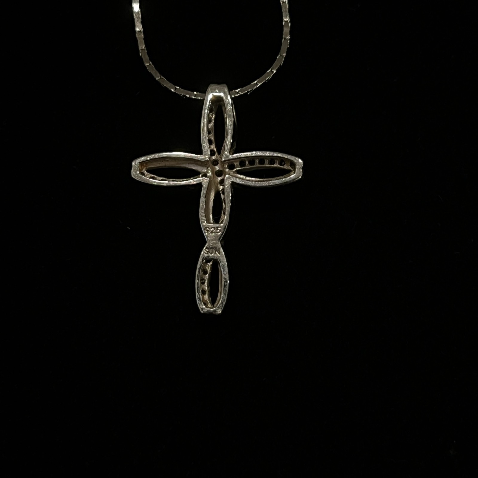 Infinity twisting cross necklace ornate 925 Sterling Silver NWOT