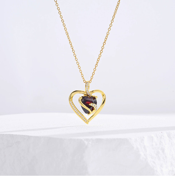 Gold Plated Heart Pendant Necklace Inlaid Red Simulated Zircon Link Chain for Wo