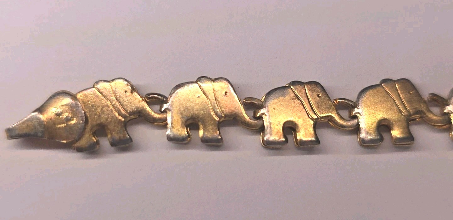 Vtg Elephant Link Bracelet Gold Tone Figural Animal Safari Estate Trunk Up Boho
