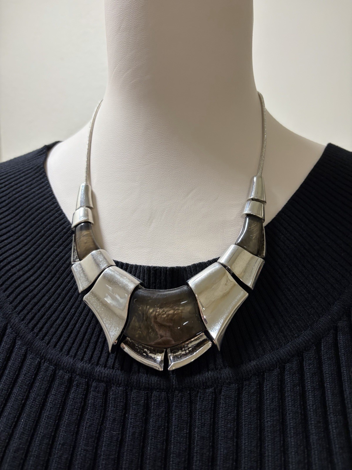 Silver Tone Metal Statement Bib Necklace Lot, Fashion & Costume Theme