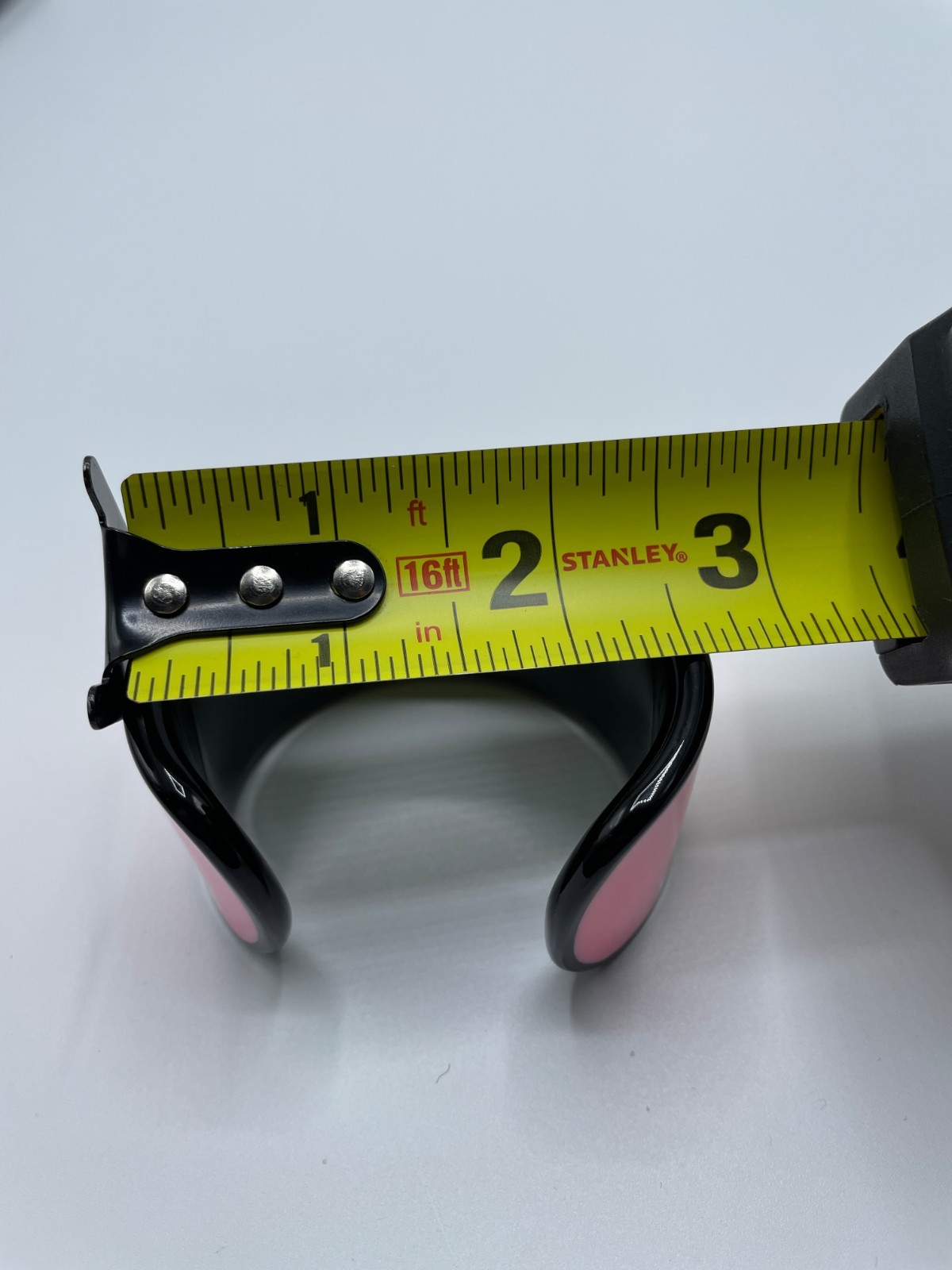 PINK (CC) OUTSIDE BLACK INSIDE LUCITE SPORTY CUFF BRACELET