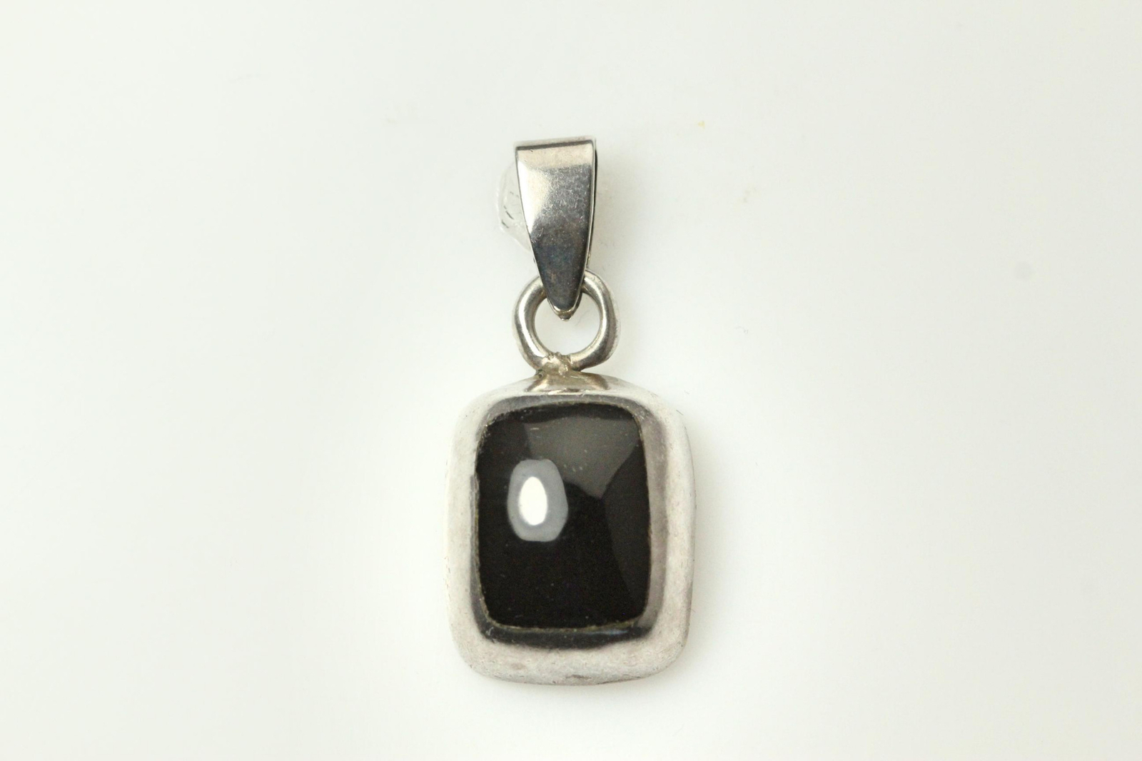 925 Sterling Silver Rectangular Black Stone Pendant 9.3 Grams (PEN6300)