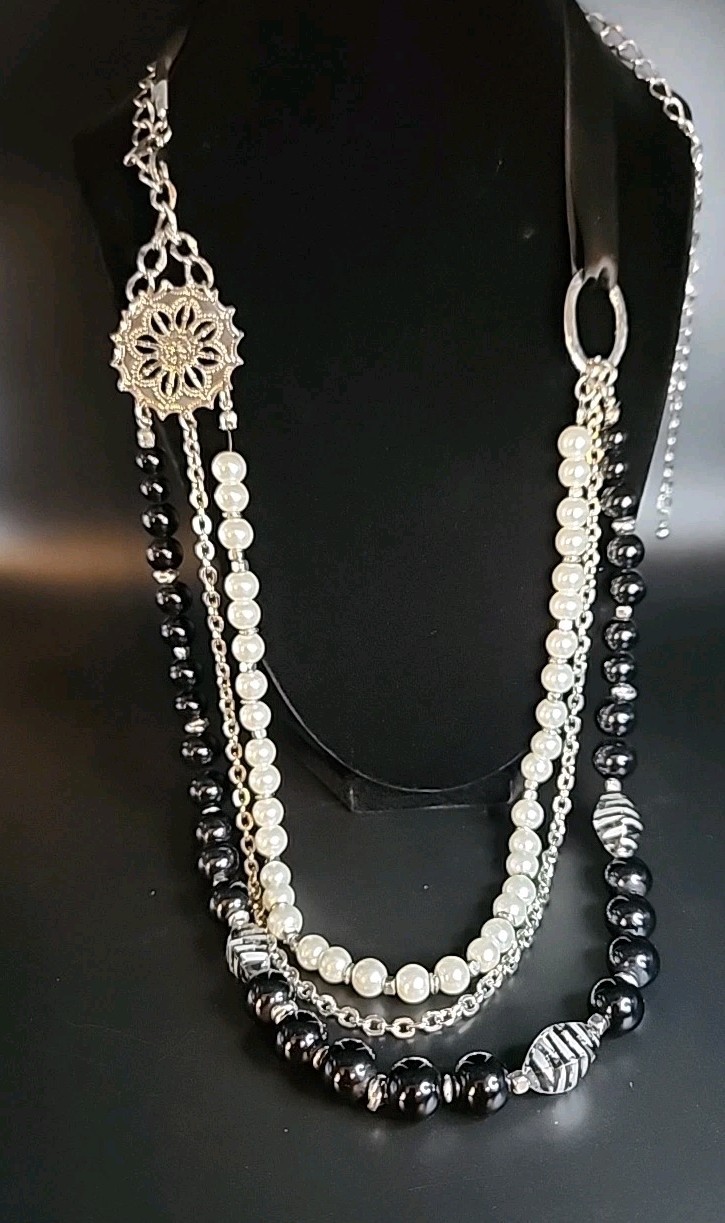NY 41″ Adjustable Layered Necklace Faux Pearls, Silvertoned Chain, Black Acrylic