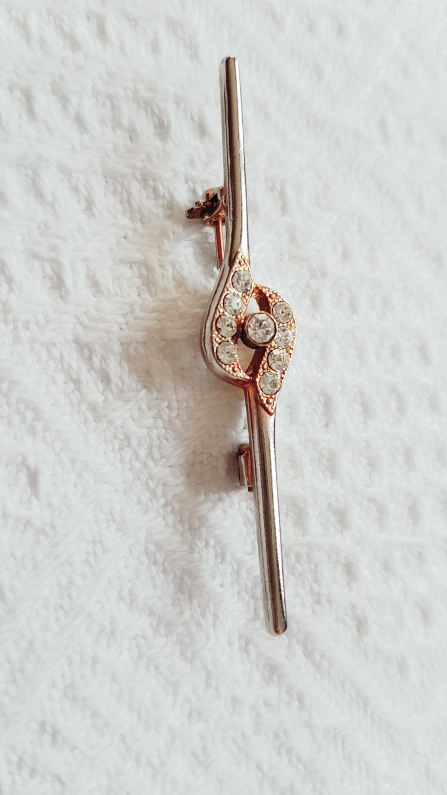 Brooch ~ Art Deco / Art Nouveau Style ~ Clear Diamantes ~ Silver Tone ~ Vintage