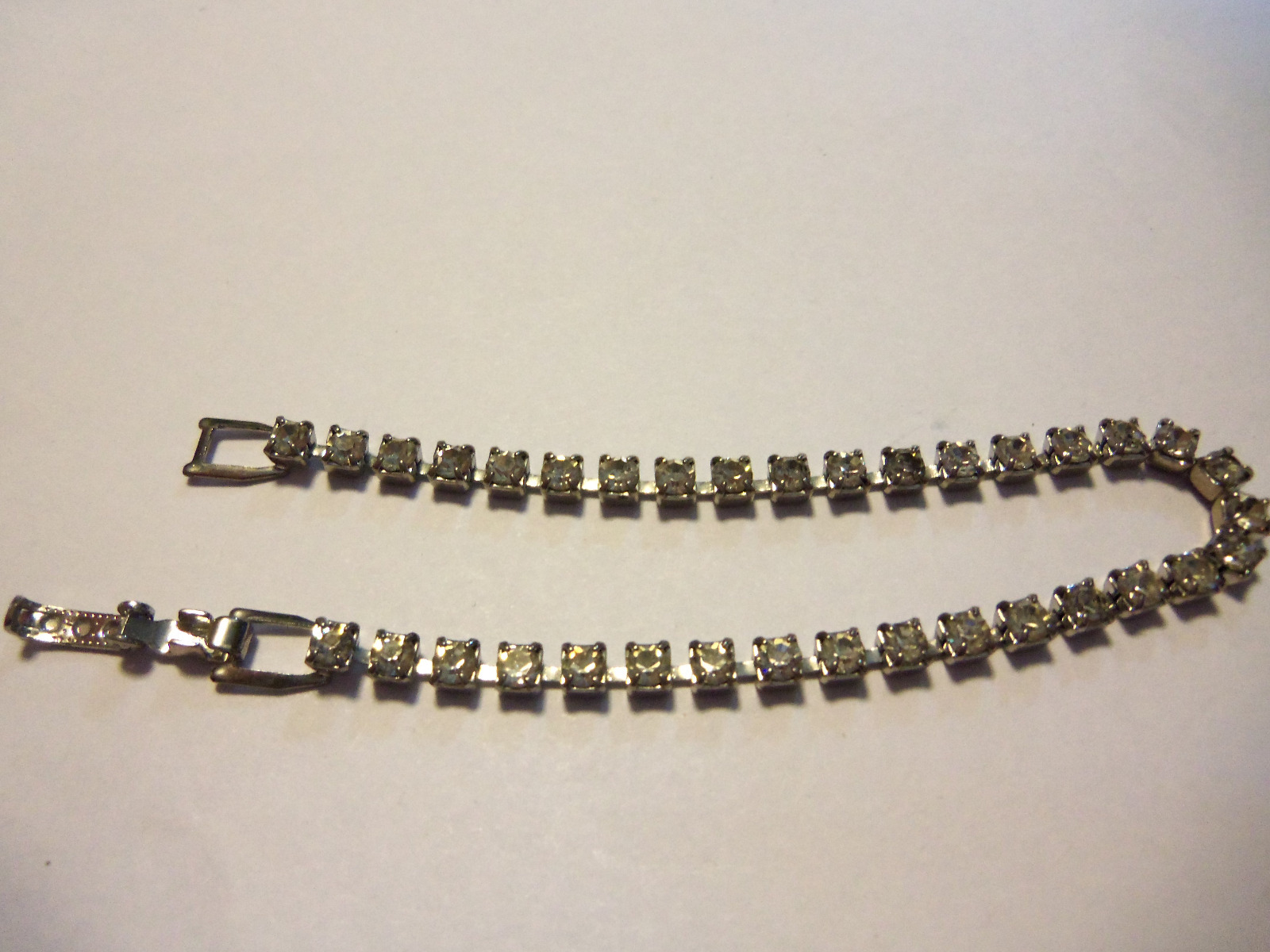 Silver Tone Clear White Gem Tennis Bracelet 6 3/4″ Studded CZ Sparkle