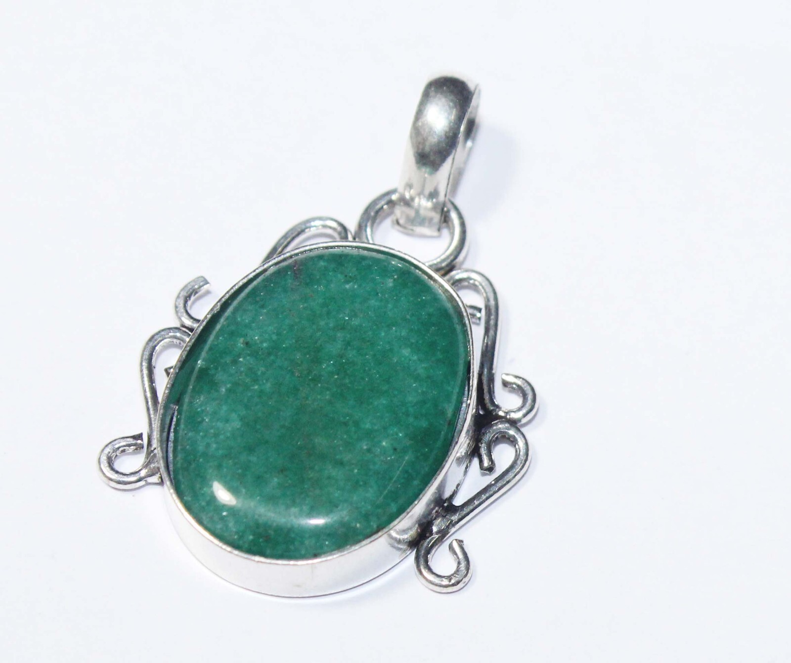 Green Quartz Oval Shape Gemstone Handmade Pendent Jewellery Size 1.5 Inches