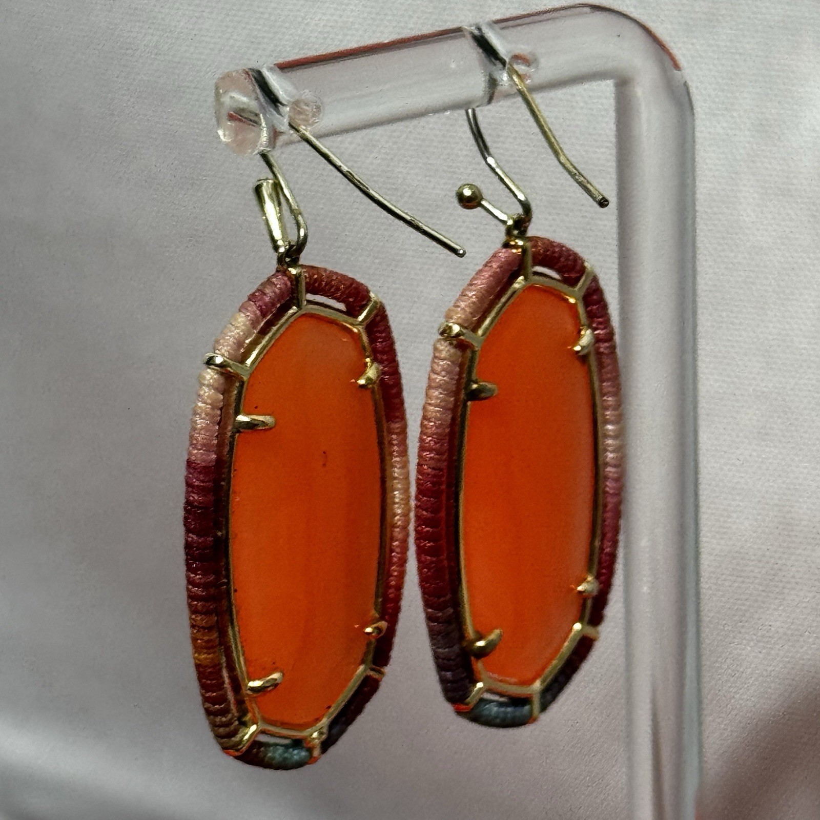 Kendra Scott Threaded Elle Drop Coral Earrings Rare Find Changes Colors W/ Light