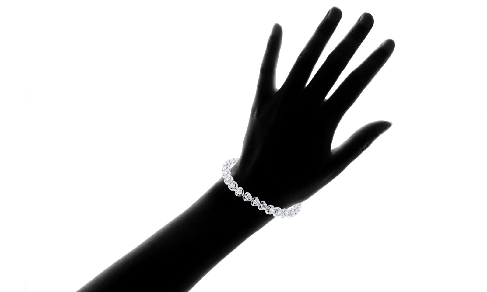 18K White Gold Plated 3MM CZ Heart Cut Tennis Bracelet For Women – 7.5″