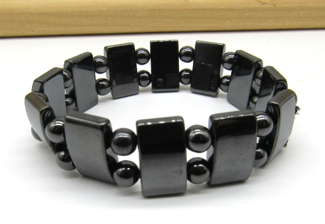 Lot of 5 vintage magnetic hematite 7.5 in. stretch bracelets