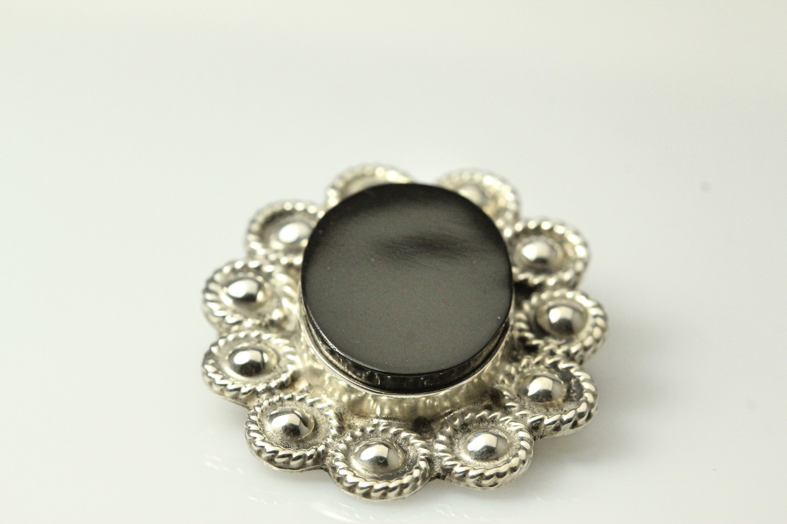 925 Sterling Silver Black Onyx Oval Vintage Pendant Brooch 9.8 Grams (PEN5500)