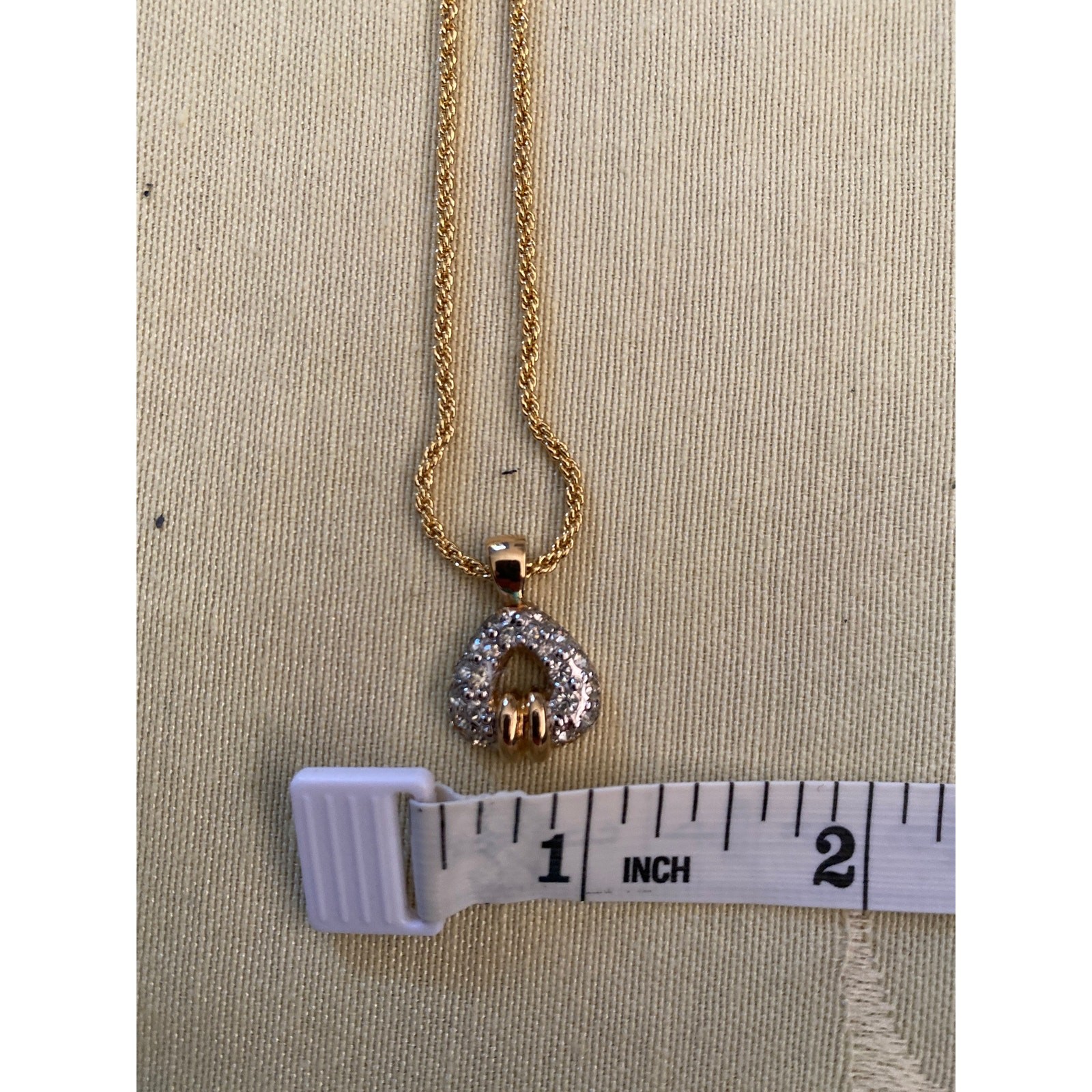 Brand New Vintage Valentino V Gold Chain Necklace Made in Italy Authentic