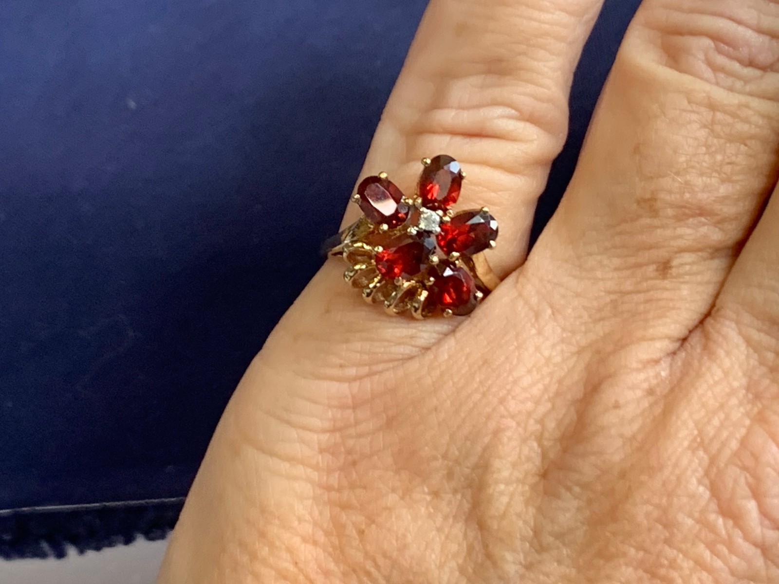 10K Yellow Gold Diamond Ring 3.24g Fine Jewelry Size 6.5 Band Garnet Color *READ