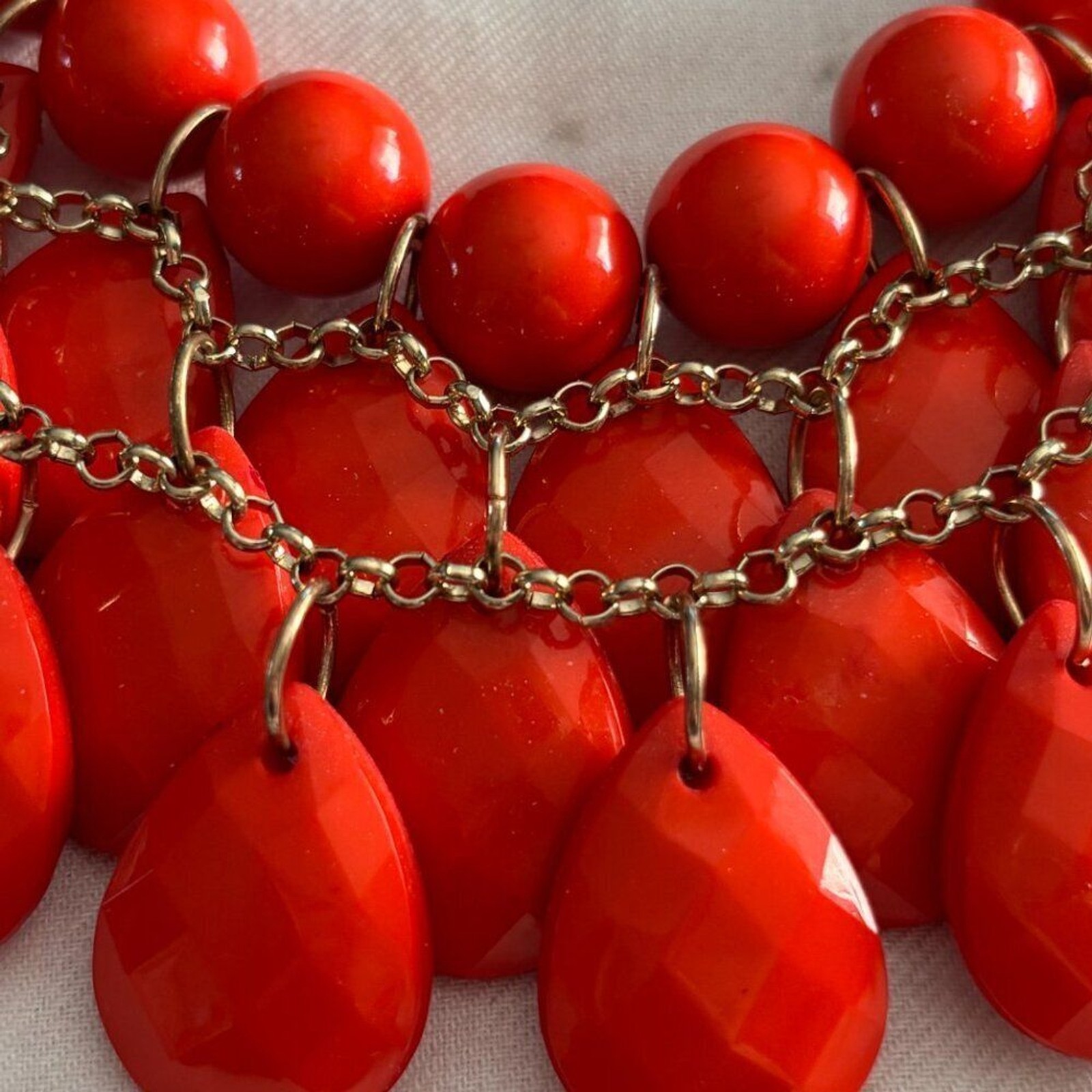 Red Statement Bib Necklace Faceted Teardrop Beads Bold Fashion Jewelry