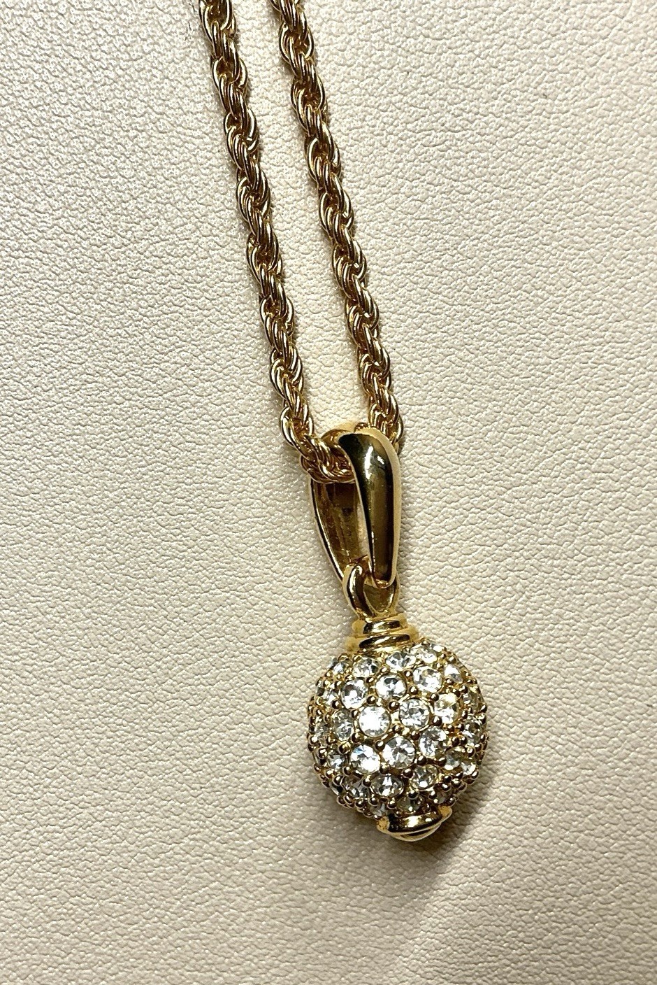 Crystal Encrusted Ball Pendant Orb Sphere Gold Tone Long Necklace Rope Chain 24”