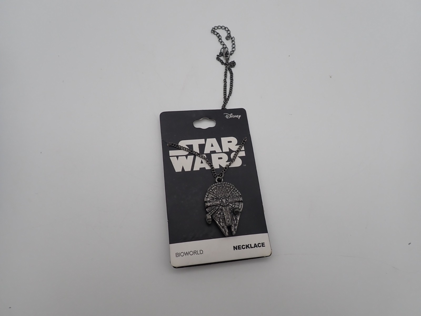 Star Wars Han Solo Millennium Falcon Necklace 3D Pendant Silver Tone Chain