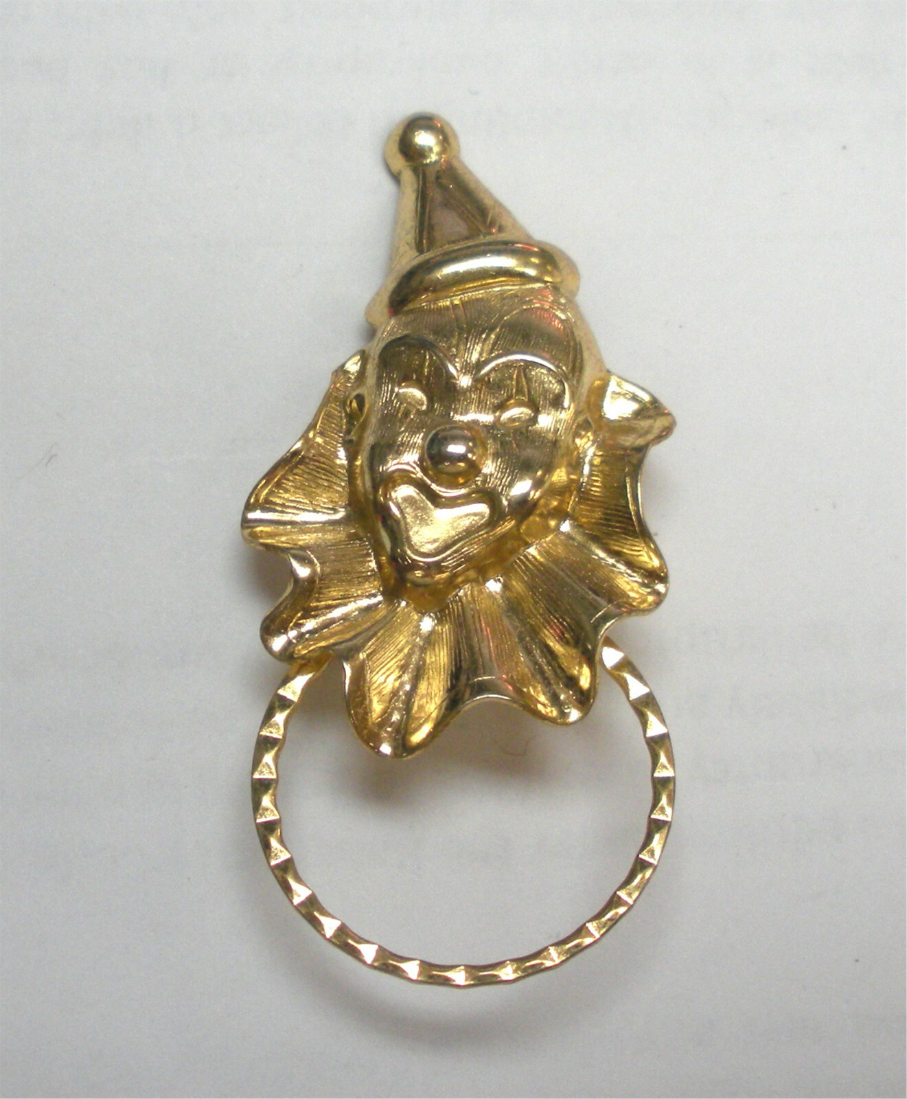 Large Clown Head Gold Spec Pin