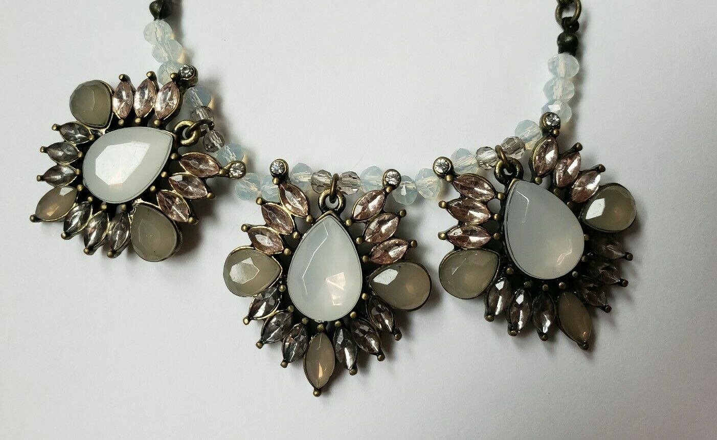 Ladies fashion necklace & bracelet lot of 5- New and very good condition