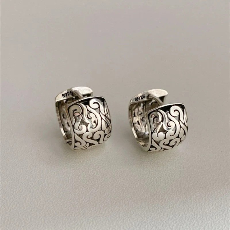 Fashion Women’s Earrings Retro Filigree Oriental Huggie