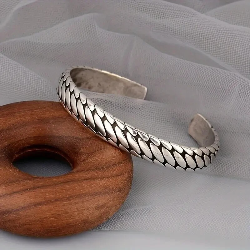 Retro Style Hip-hop Engraved Tire Pattern Bracelet Men’s Simple Popular Tide