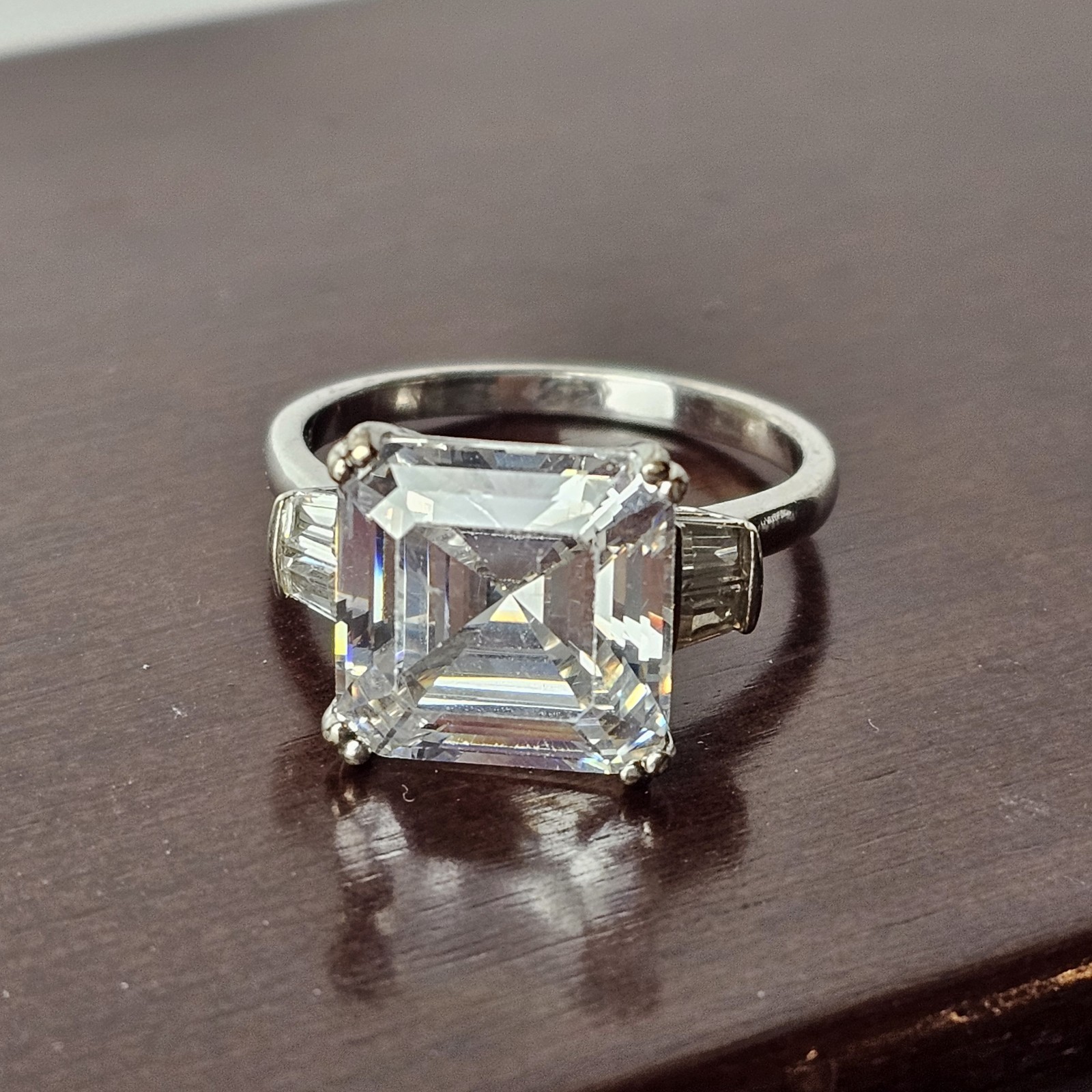 BGE 925 Sterling Silver Asscher Cut Simulated Diamond Ring Size 9.5 – 6.79g