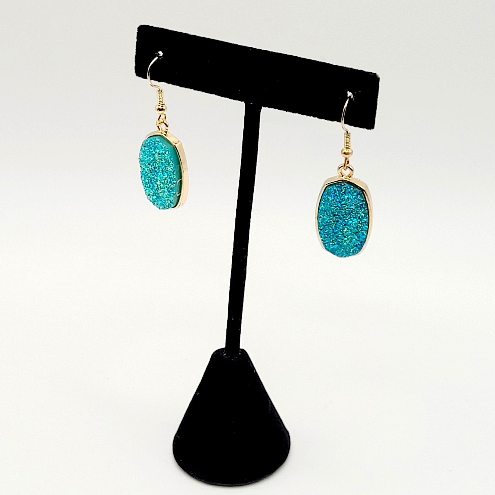 Modern Sparkle Faux Druzy Turquoise Color Gold Tone Pierced Hook Dangle Earrings