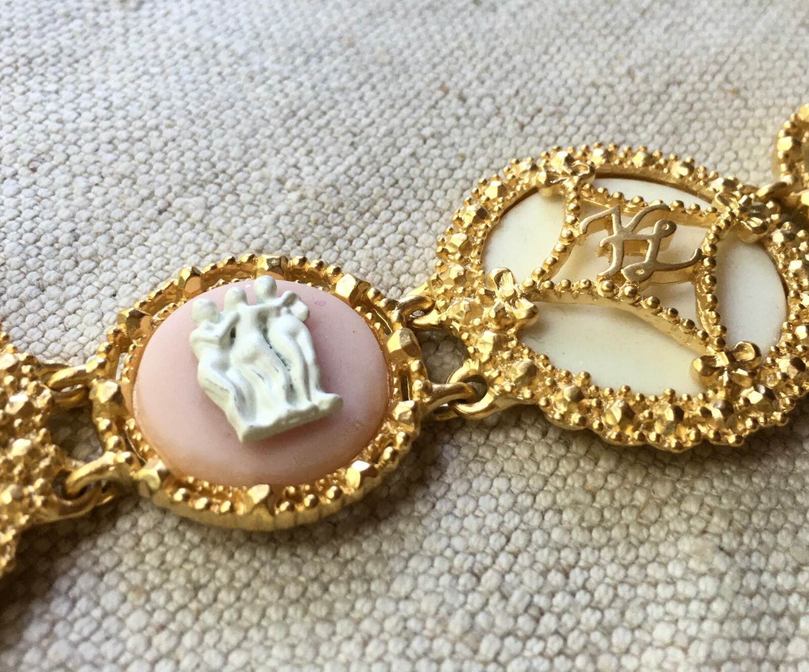 Vintage KARL LAGERFELD Bracelet Pastel Cameo never worn
