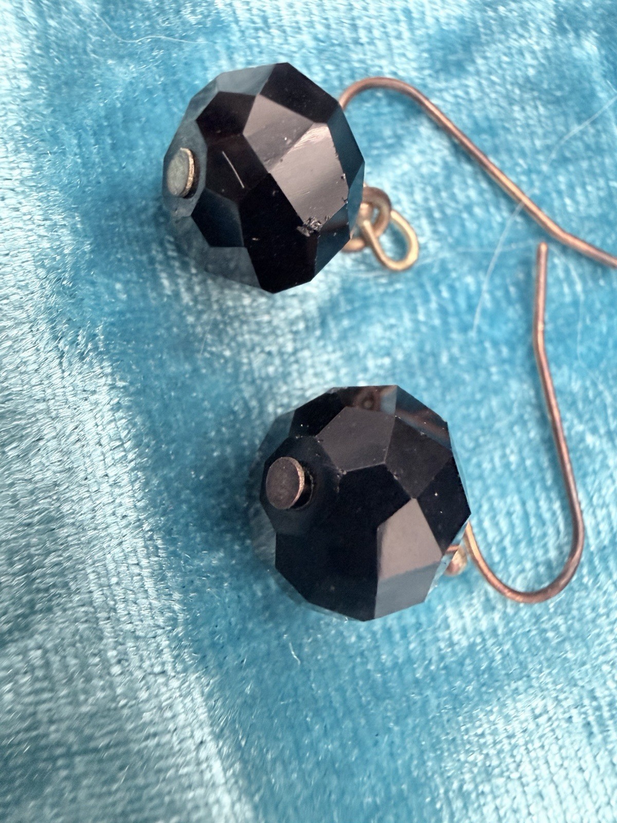 JS Gold Tone Black Gray Beaded Charm Signed Set Necklace Bracelet Earrings