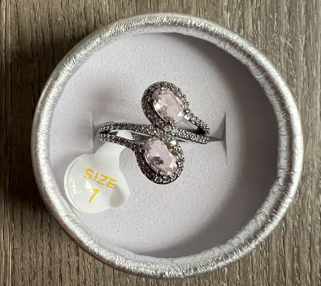Bomb Party morganite hematite ring size 7 Say yes to the sparkle