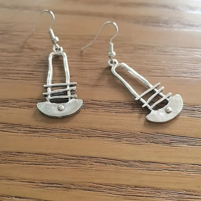 BOHO ANTIQUE SILVER GEOMETRIC / TRAPEZOID CUT DANGLE EARRINGS