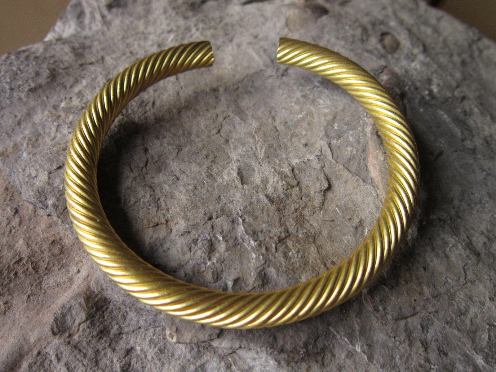 UNISEX BRASS ADJUSTABLE CUFF BRACELET – TWISTED, MEN’S, WOMEN’S, CLASSIC