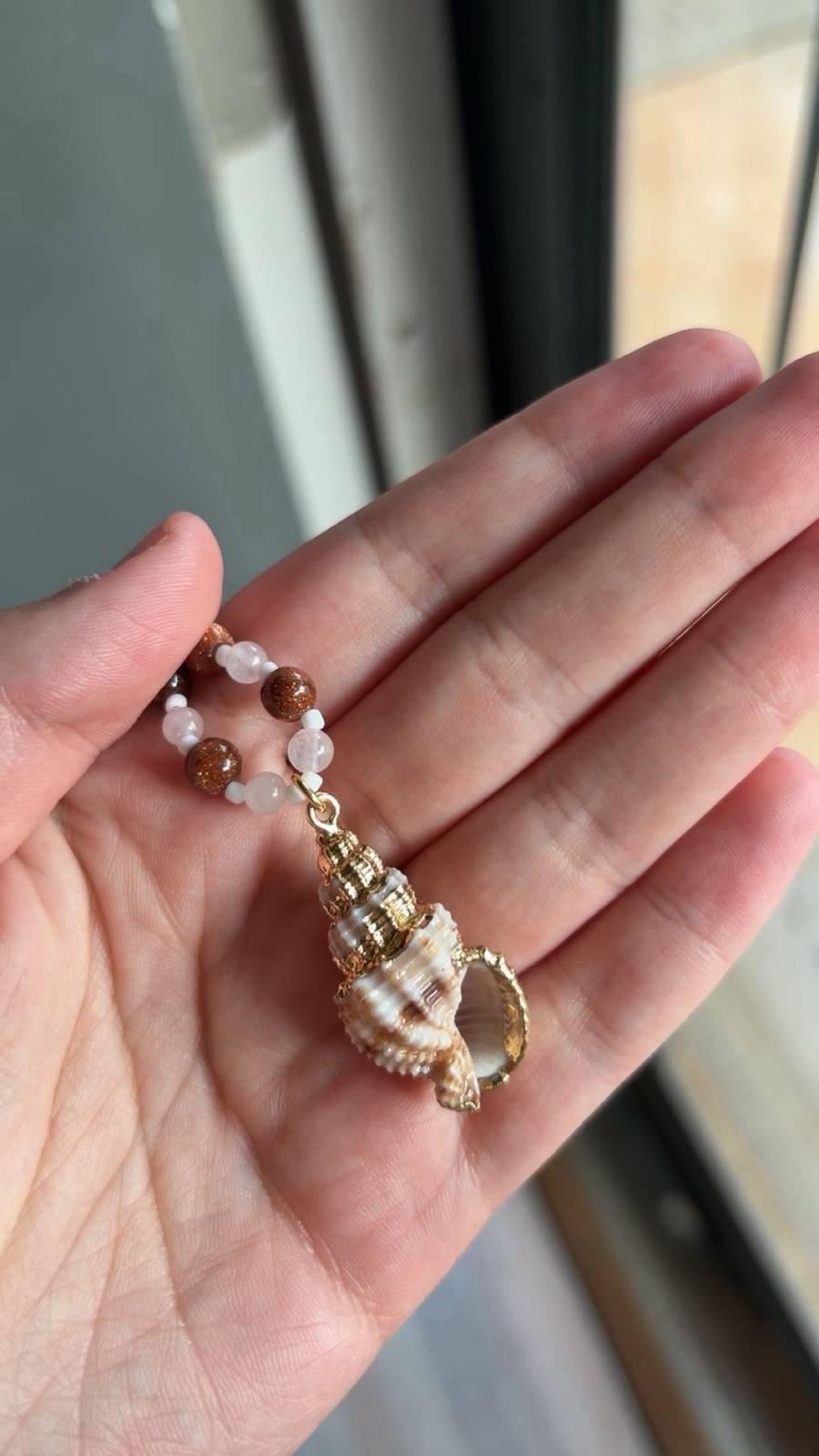 Brown & White handmade beaded Necklace Gold-Tone Shell Charm Pendant