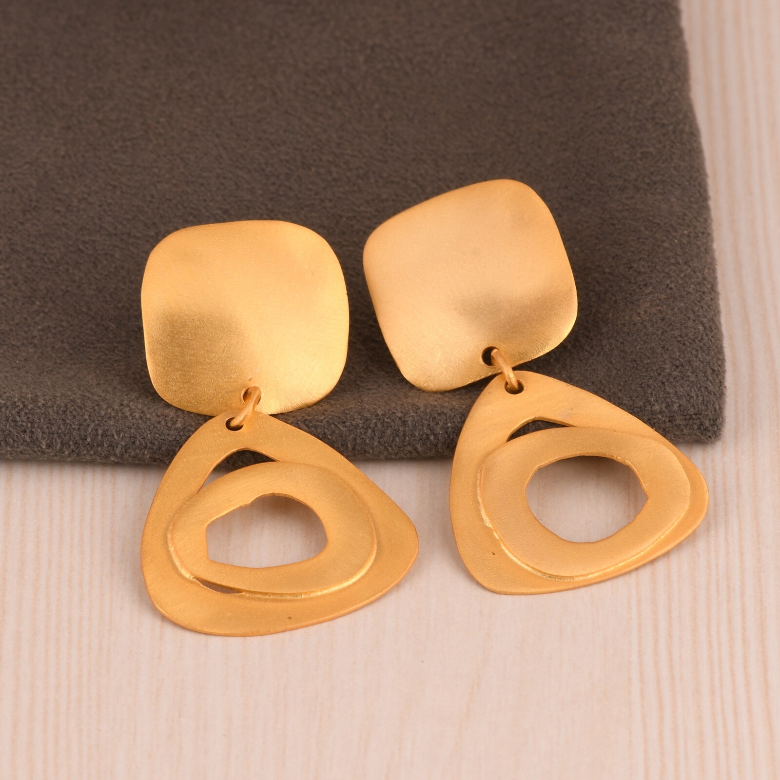 Gold Color Fancy Earrings Handmade Women Stud Jewelry For Special Occasion