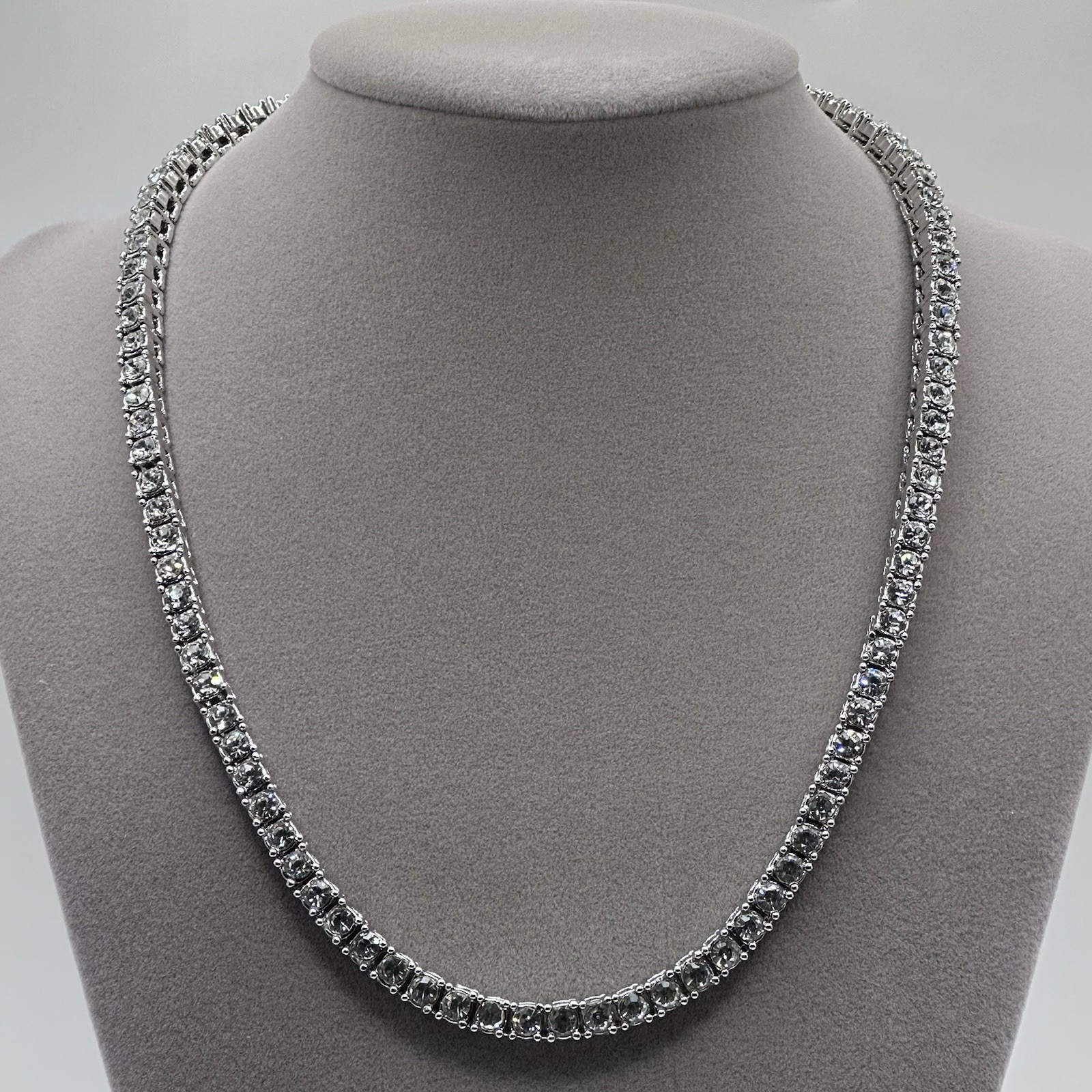 Cubic Zirconia Tennis Chain Necklace Round CZ Stones Silver Tone 18″