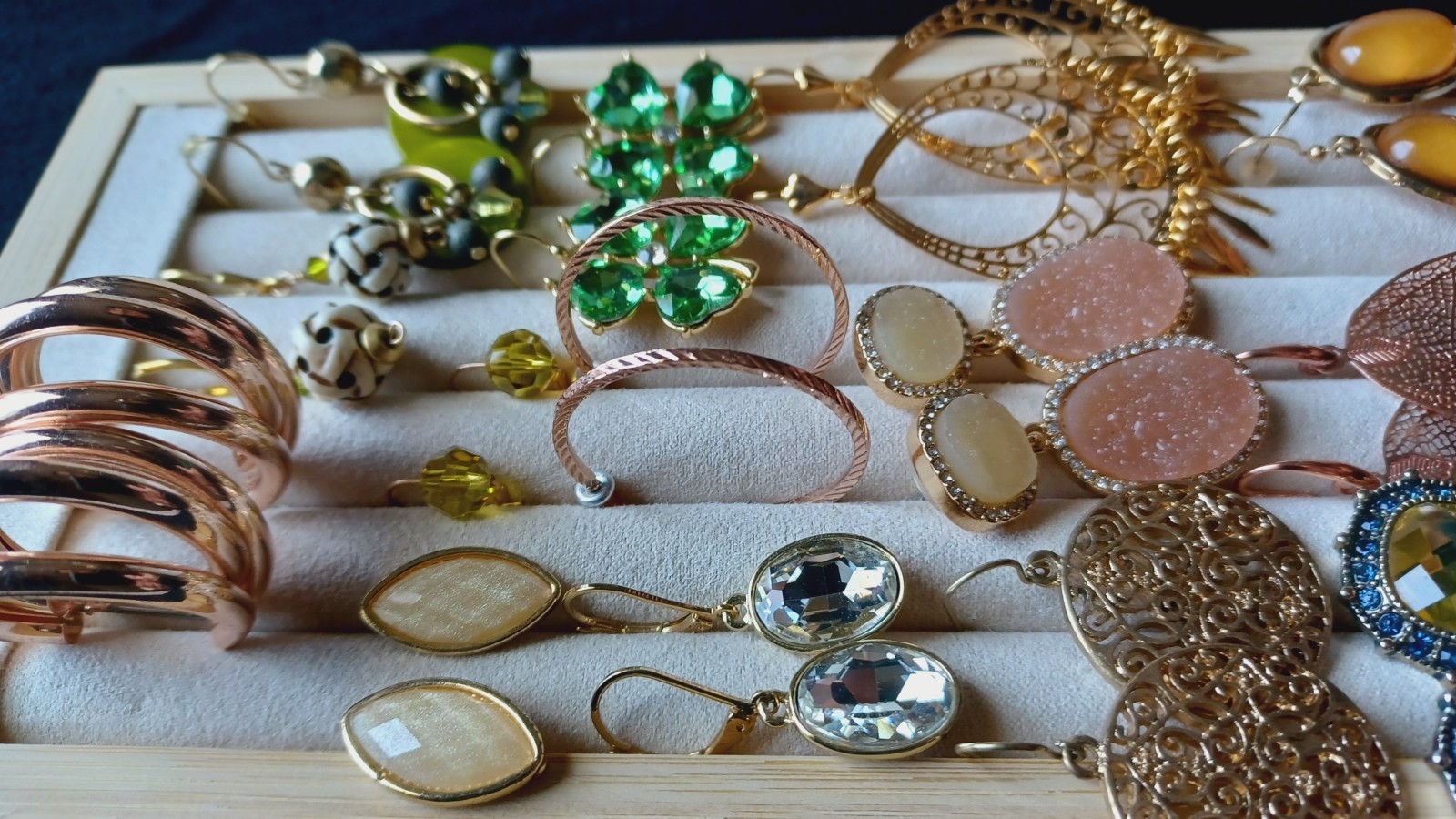 Lot 16 Pairs Pierced Earrings Gold & Rose Tone Mixed Styles Materials & Sizes