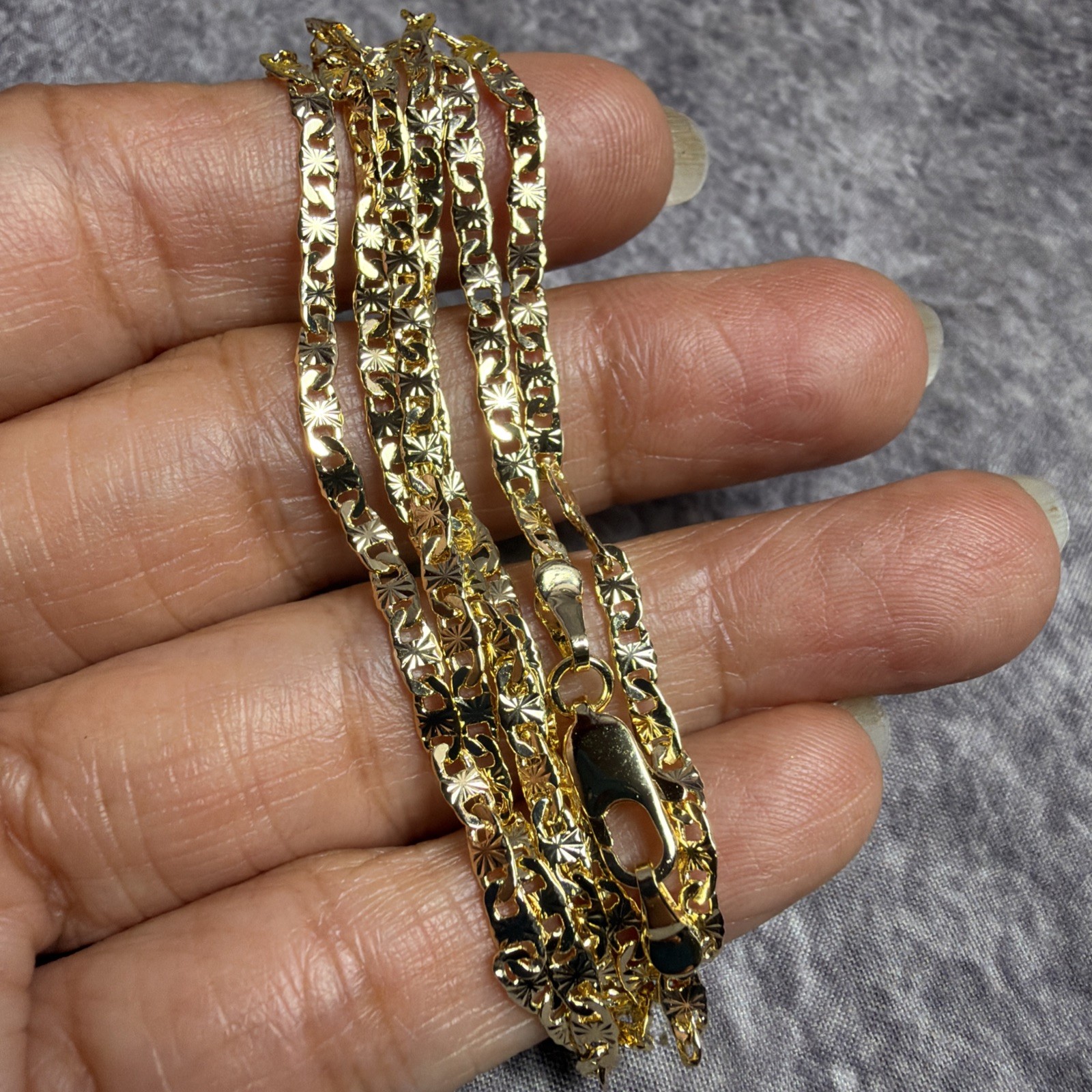 Gold Tone Diamond Cut Chain Necklace 20” Shiny Figaro Style Lobster Clasp #6
