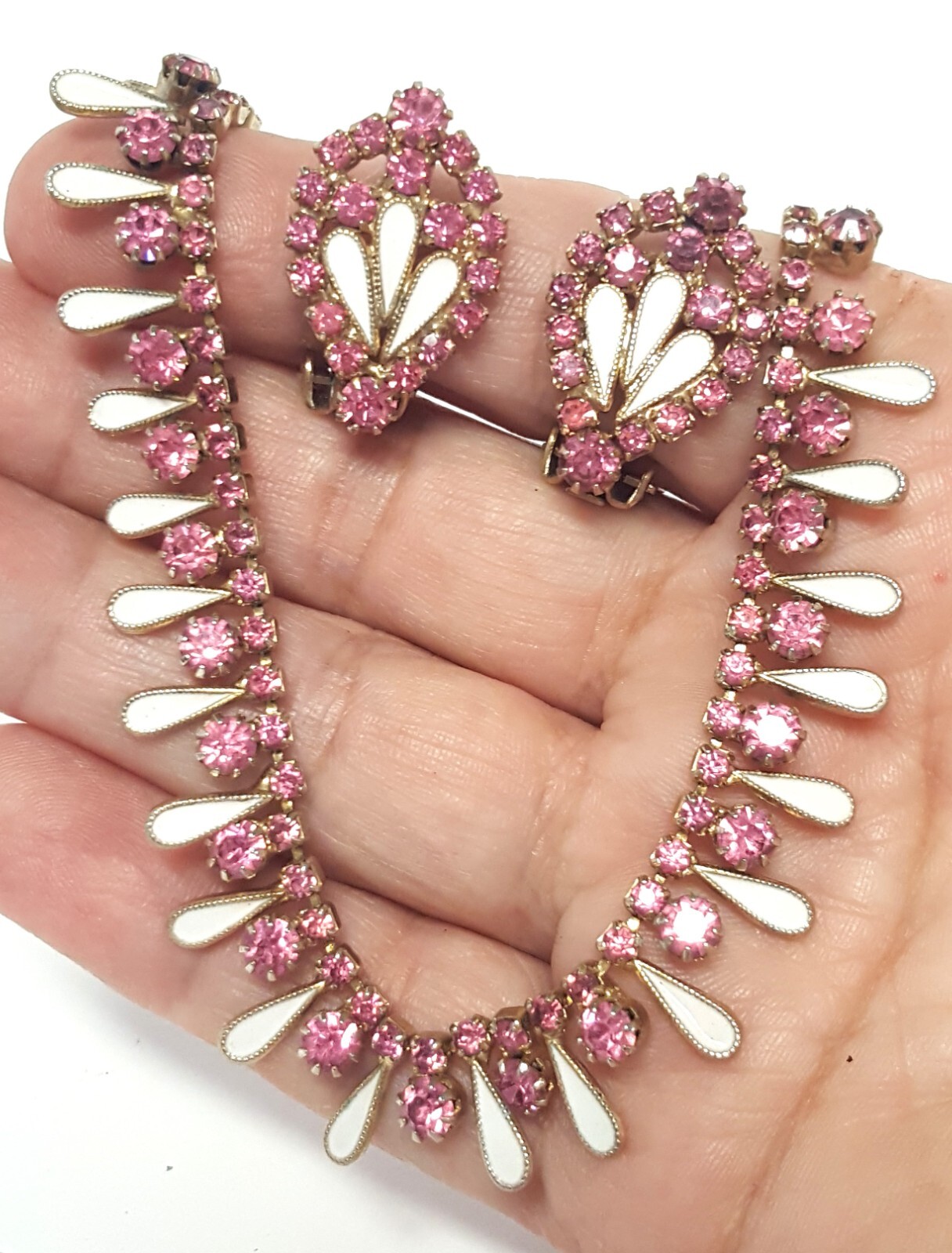 WEISS Pink Rhinestone White Enamel Necklace 15″ Clip Earrings 1″ Set Vtg TLC