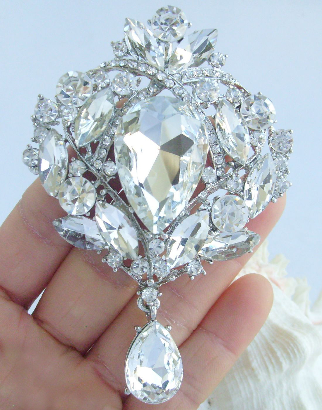 Elegant 3.54″ Rhinestone Crystal Teardrop Brooch Pin Pendant EE04082