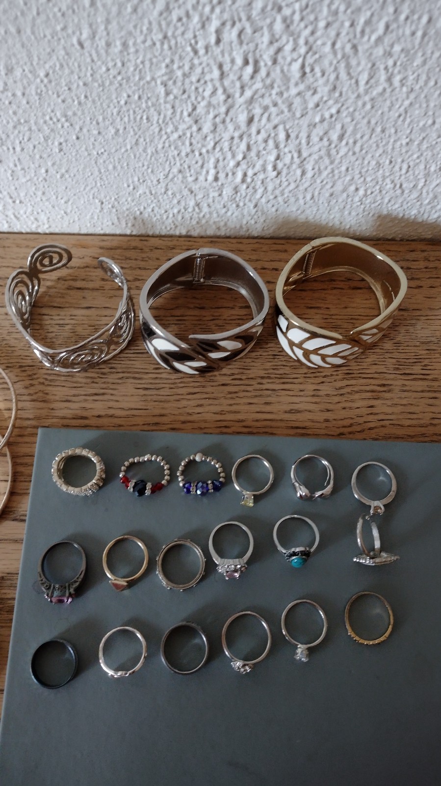 Vintage Costume Jewellery Rings And Bracelets Bangles Clasps 30 Total Vgc.