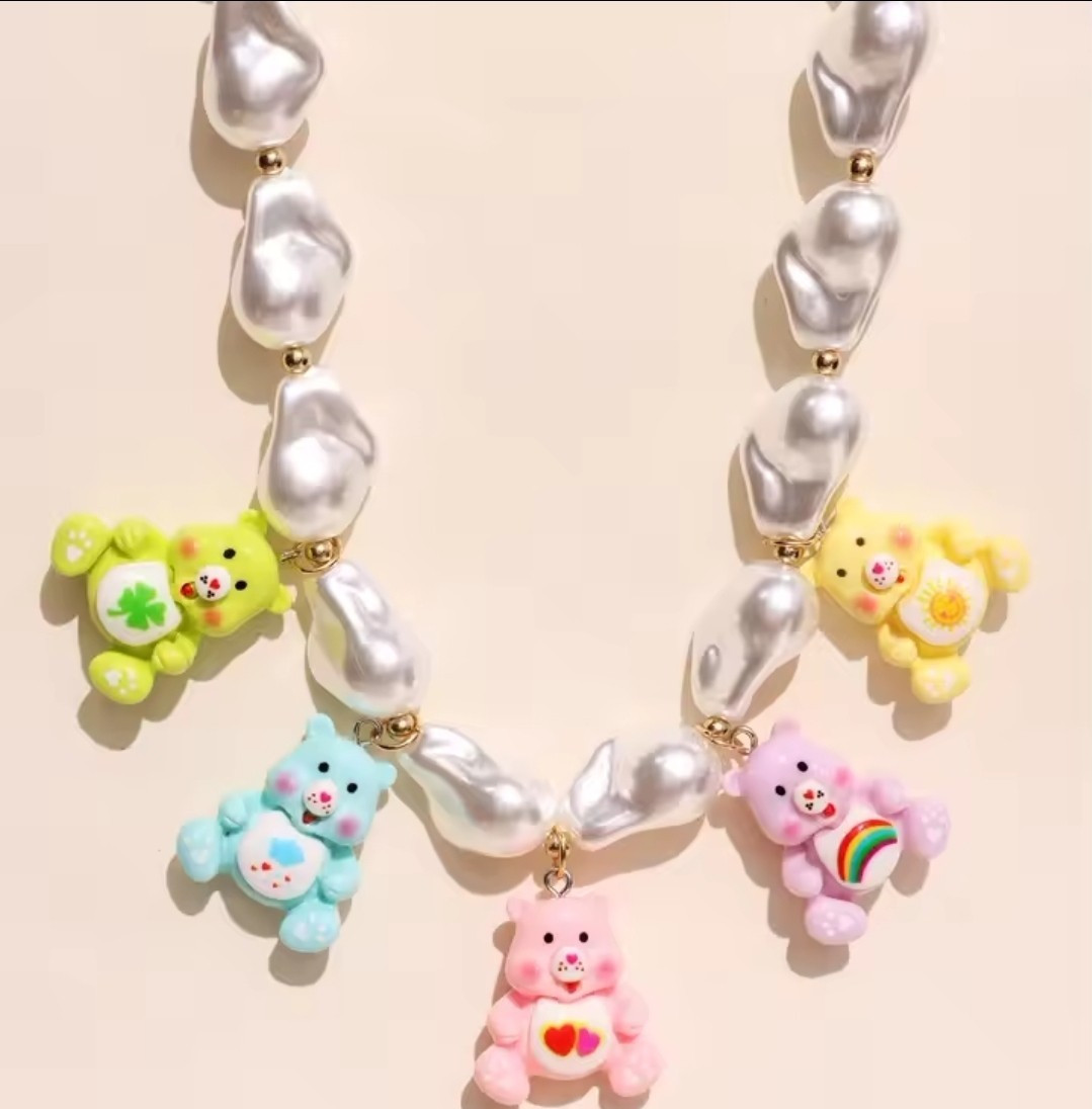 White Beaded Charm Bracelet w/ Multicolor Pastel Bear Dangle Charms Animal