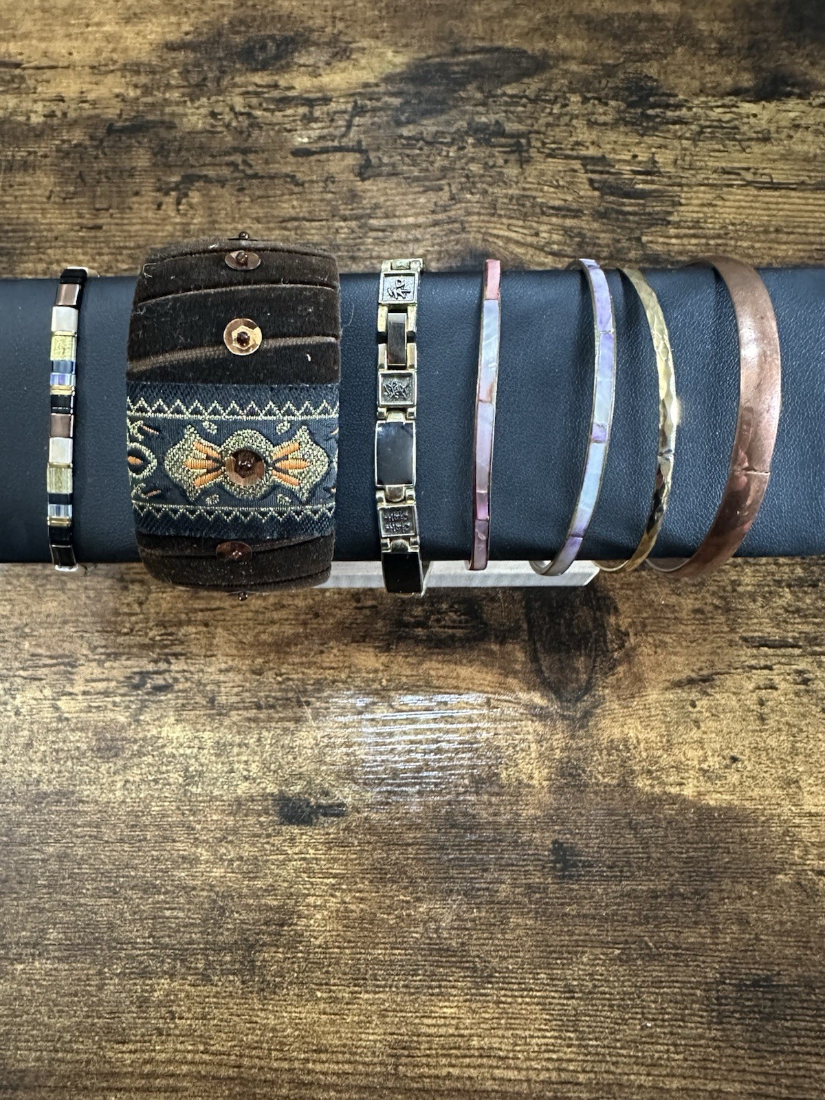 Lot of 7 Bracelets Mixed Materials Leather Bangle Metal Beaded Stretch Cuff