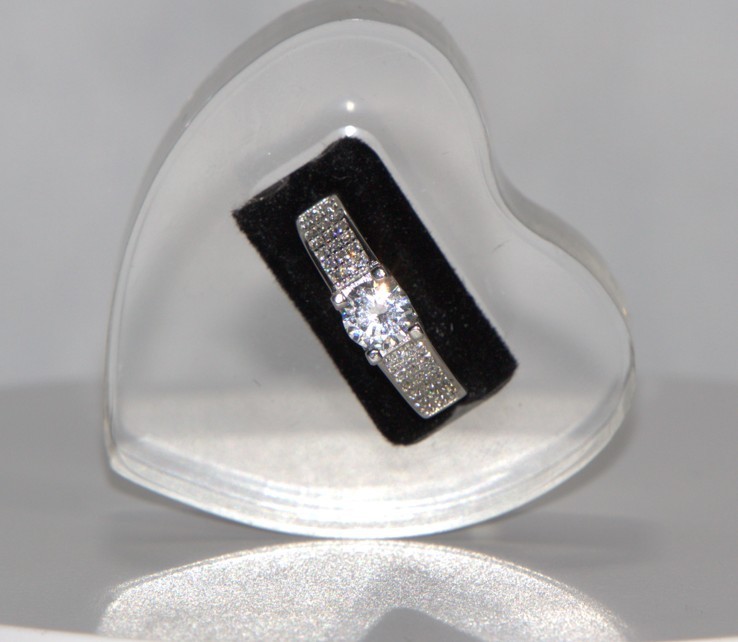 S925 Sterling Silver Wide Pave Engagement Ring CZ Round Solitaire Size 6 W/Box
