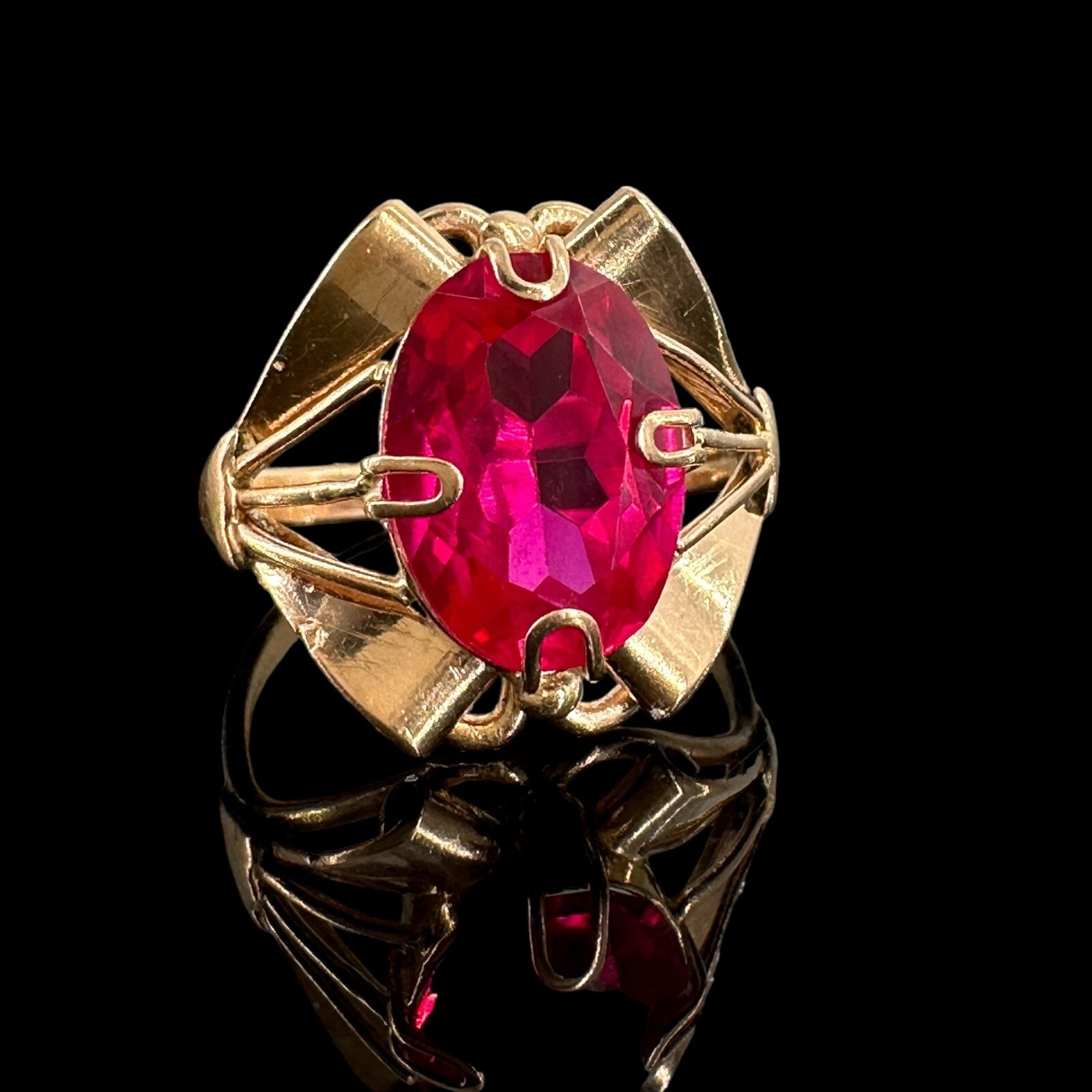 14k gold russian simulated ruby sz 9.25 5.7 grams