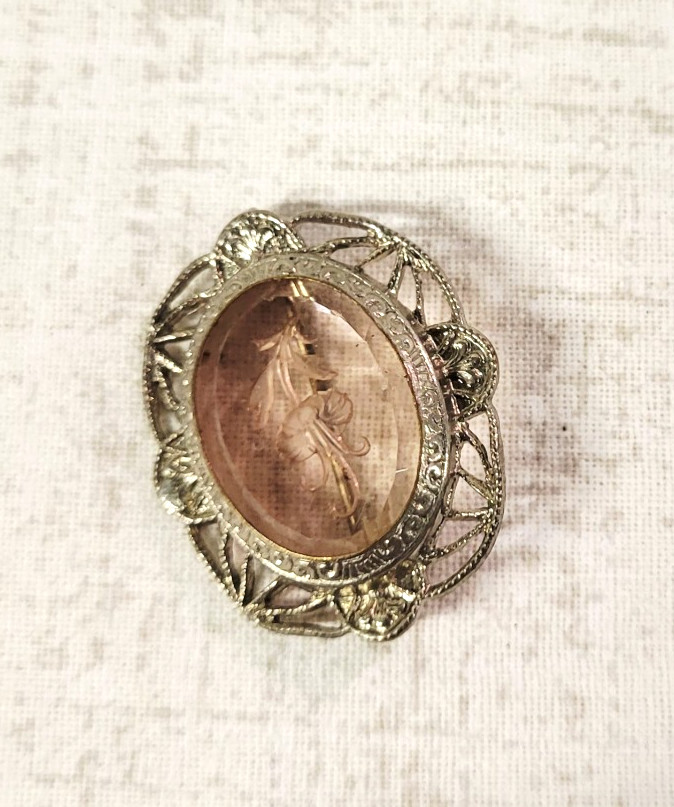 Women’s Silver Broch With Large Pink Pendant Fashion Jewelry NEW *READ*