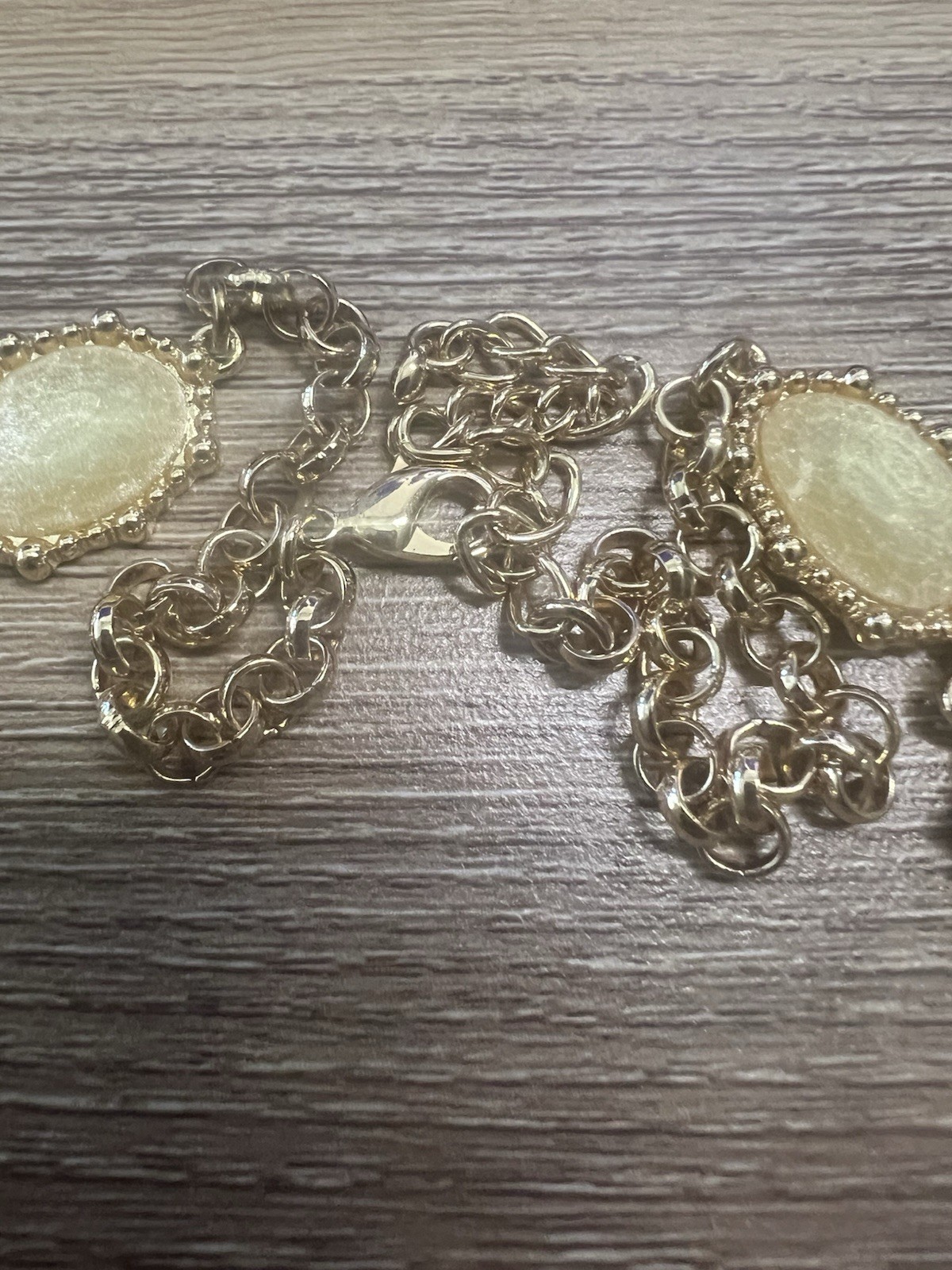 Yellow Acrylic Faceted Stone Statement Necklace – 20″ To 23″