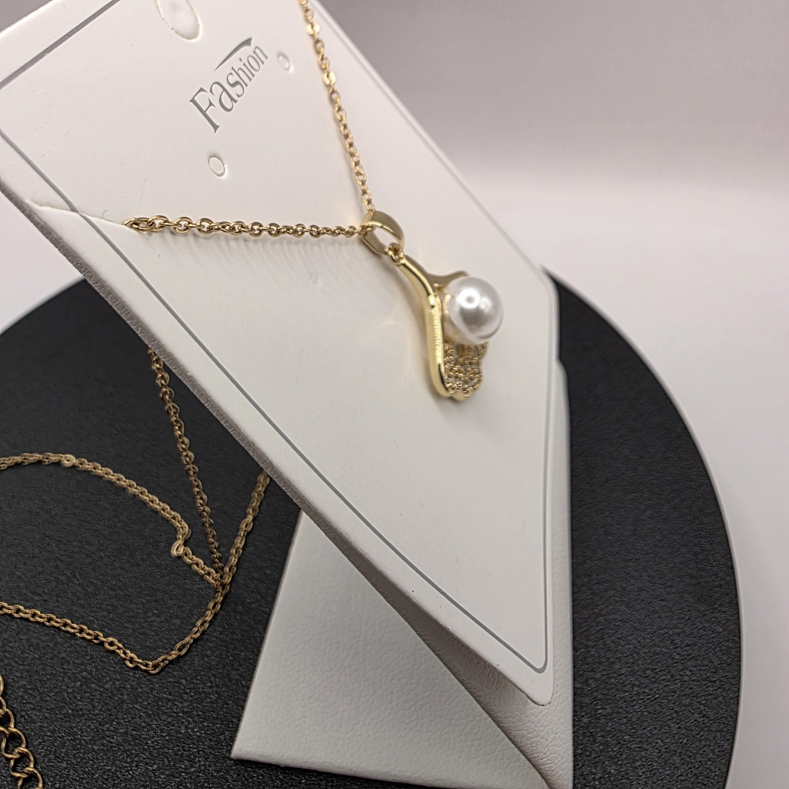 Stainless Steel Copper Plated 16″Necklace w/20mm Cz Conch Shell Pendant