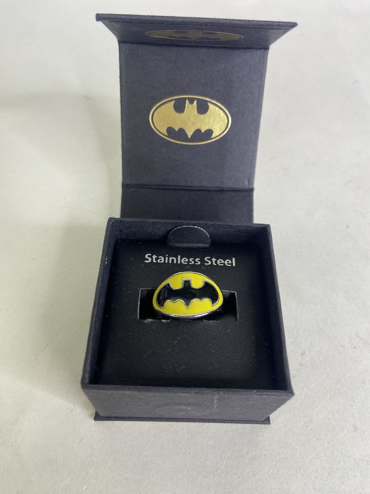 DC Comics Batman Logo Ring Stainless Steel Size 9 Yellow Black Silver Gift Box